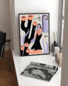 Bloom Guardian Modern Duvar Tablosu – Bej Mor Figüratif Botanik Poster