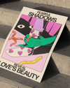 Fearful Shadows Modern Duvar Tablosu – Retro Sürreal Aşk Poster