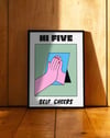 Hi Five Pembe Mavi Figüratif Duvar Tablosu - Beyaz Zeminli Tipografik Poster