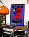 Please Do Modern Duvar Tablosu – Mor Kırmızı Tipografik Poster