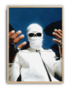 Urban Ghost Modern Duvar Tablosu – Beyaz Maskeli Street Poster