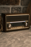 8 Bantlı Nostaljik Radyo - Bluetooth, USB, SD Kart Desteği ve Hoparlör Özellikli