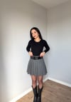 Çift Kemerli Pileli Mini Etek