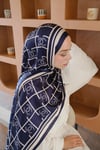 C Şeritli Desen Monogram İpek Vual Şal Lacivert