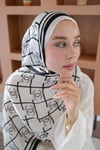C Şeritli Desen Monogram İpek Vual Şal Beyaz