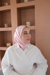 Kelepçe Desen Twill Eşarp Pudra