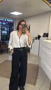 GÖMLEK - ŞENİZ BUTİK KOLLARINDA İP DETAYLI GÖMLEK 