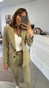 TAKIM - ŞENİZ BUTİK BELDEN OTURTMALI   BLAZER CEKET PANTOLON TAKIM ÇAĞLA YEŞİLİ