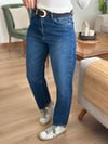 Mavi Kemerli Mom Pantolon