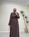 3131 - Yakası Broşlu Tencel Elbise - Kahverengi