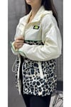 leopar-desenli-yagmurluk-ceket-d1-c9a.jpg