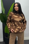 Kadın Batik Desenli Bogazlı Triko Kazak- Koyu Taba