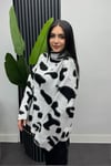 Kadın Batik Desenli Bogazlı Triko Kazak- Ekru