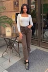 Kadın Kesik Paça Kemer Dahil Ful Likralı Jean Pantolon- Kahverengi