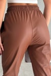 Model Deri içi şardonlu Deri Pantolon