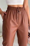 Model Deri içi şardonlu Deri Pantolon