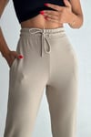 Paça Pileli Modal Kumaş Rahat Kalıp Pantolon-Bej