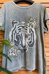 quzu-23y180078-kaplan-baskili-oversize-siyah-tisort