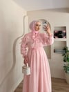 İlay Yaka Kat Detaylı Elbise