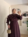 İlay Yaka Kat Detaylı Elbise