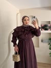 İlay Yaka Kat Detaylı Elbise