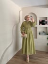 Mariam Broş Detaylı Elbise 
