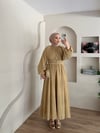 Mariam Broş Detaylı Elbise 