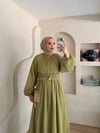 Mariam Broş Detaylı Elbise 