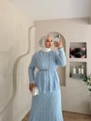 Şal Aksesuarlı Dantel Elbise