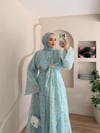 Salda Pelerinli Tokalı Elbise