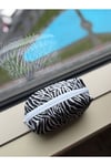 kadin-kumas-zebra-desenli-yikanabilir--7fad8-.jpg