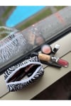kadin-kumas-zebra-desenli-yikanabilir--a76c-b.jpg