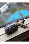 kadin-kumas-zebra-desenli-yikanabilir--aea-4e.jpg