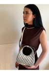 kadin-parla-model-fiyonk-aski-detayli--07e09e.jpg