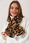 Kürklü Leopar Desenli İçten Geçmeli Peluş Atkı