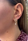 14K Gold Tone Yıldız Figürlü Taşlı Sallantılı Çelik Küpe | Zarif Kadın Model