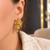 Işıltılı Çiçek Çelik Küpe – Gold