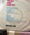 Tanju Okan & Nilüfer & Modern Folk Üçlüsü - Arkadaş Dur Bekle / Kim Ayırdı Sevenleri (1973) Orijinal 45'lik Plak