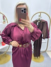 BORDO KEMERLİ PREMIUM SERİ MİDİ SATEN ELBİSE
