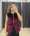BORDO TAŞ DÜĞME DETAYLI KADİFE YELEK