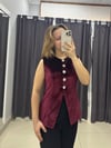 BORDO TAŞ DÜĞME DETAYLI KADİFE YELEK