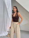 KAHVERENGİ DANTEL DETAYLI BODYSUIT