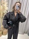 PREMIUM SERİ KOYU KAHVE STANDART BEDEN KISA KEMERLİ TRENÇ