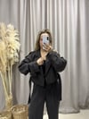 PREMIUM SERİ KOYU KAHVE STANDART BEDEN KISA KEMERLİ TRENÇ