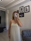 TAŞ RENK ASKILI ELBİSE