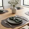 Premium Çift Yüz Kenar Dikişli Deri Amerikan Servis – Vizon Renk 33×44 cm 