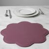 Premium Çift Yüz Kenar Dikişli Deri Amerikan Servis – Bordo Renk 33×33 cm 