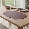 Premium Çift Yüz Kenar Dikişli Deri Amerikan Servis – Bordo Renk 33×44 cm 