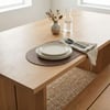 Premium Çift Yüz Kenar Dikişli Deri Amerikan Servis – Siyah-Vizon Çift Renk 33×44 cm Tam Oval