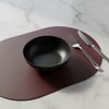 Toptan Bordo Deri Amerikan Servis 33x44 cm – Tam Oval